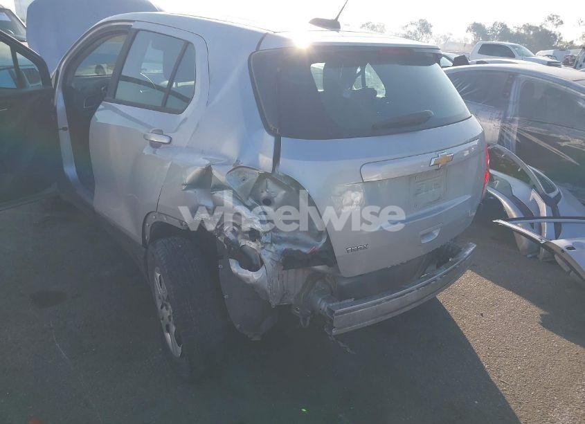 Photo 6 of 2018 Chevrolet Trax LS (VIN 3GNCJKSB8JL282128)