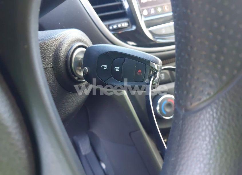 Photo 11 of 2020 Chevrolet Trax FWD LS (VIN 3GNCJKSB8LL134449)