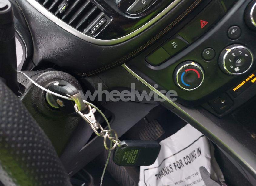 Photo 11 of 2020 Chevrolet Trax FWD LS (VIN 3GNCJKSB8LL134645)