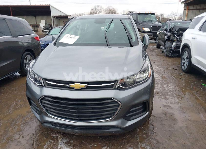 Photo 12 of 2020 Chevrolet Trax FWD LS (VIN 3GNCJKSB8LL134645)