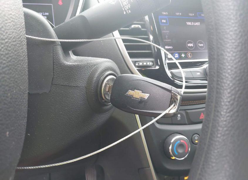 Photo 11 of 2020 Chevrolet Trax FWD LS (VIN 3GNCJKSB8LL186020)