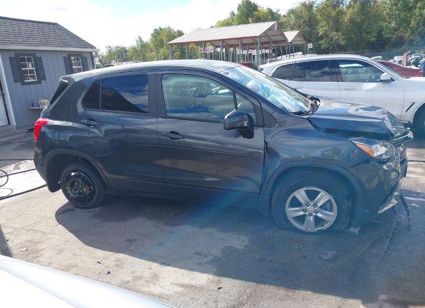 Photo 14 of 2020 Chevrolet Trax FWD LS (VIN 3GNCJKSB8LL239332)