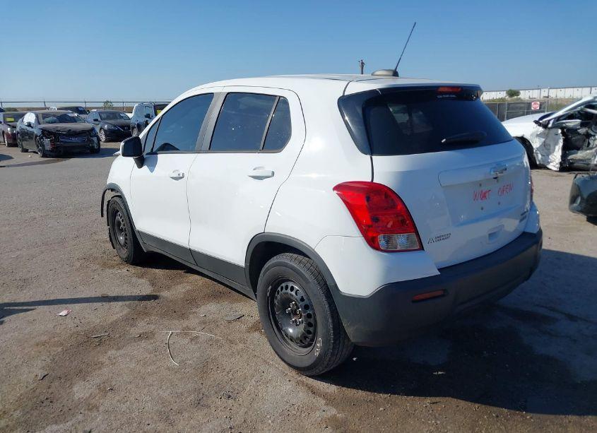 Photo 3 of 2015 Chevrolet Trax 1LS (VIN 3GNCJKSB9FL215674)
