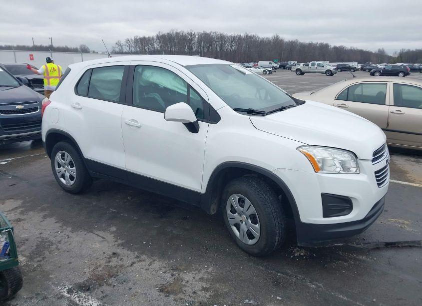 2016 Chevrolet Trax 1LS (VIN 3GNCJKSB9GL274760) main photo
