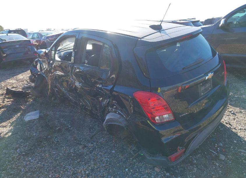 Photo 3 of 2017 Chevrolet Trax LS (VIN 3GNCJKSB9HL219601)