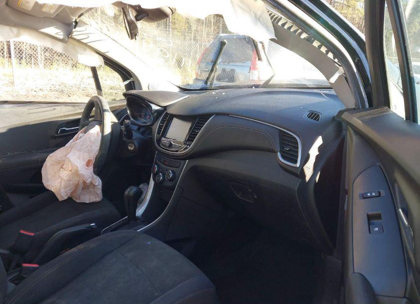 Photo 5 of 2017 Chevrolet Trax LS (VIN 3GNCJKSB9HL219601)