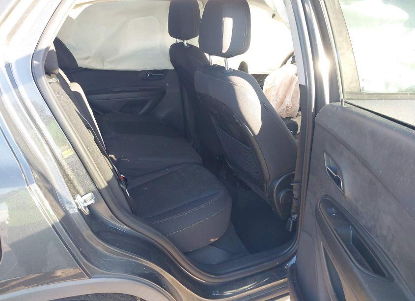 Photo 8 of 2019 Chevrolet Trax LS (VIN 3GNCJKSB9KL209206)