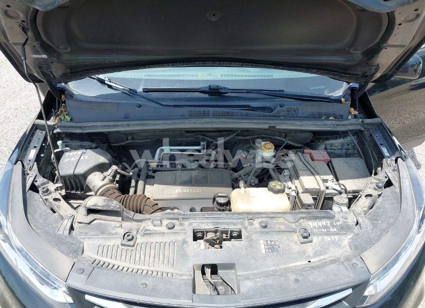 Photo 10 of 2019 Chevrolet Trax LS (VIN 3GNCJKSB9KL378769)