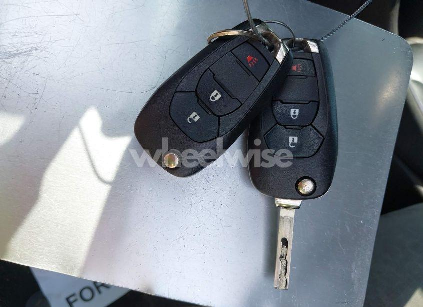 Photo 11 of 2019 Chevrolet Trax LS (VIN 3GNCJKSB9KL378769)