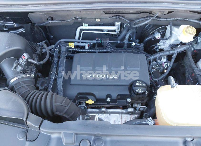 Photo 10 of 2019 Chevrolet Trax LS (VIN 3GNCJKSB9KL390212)