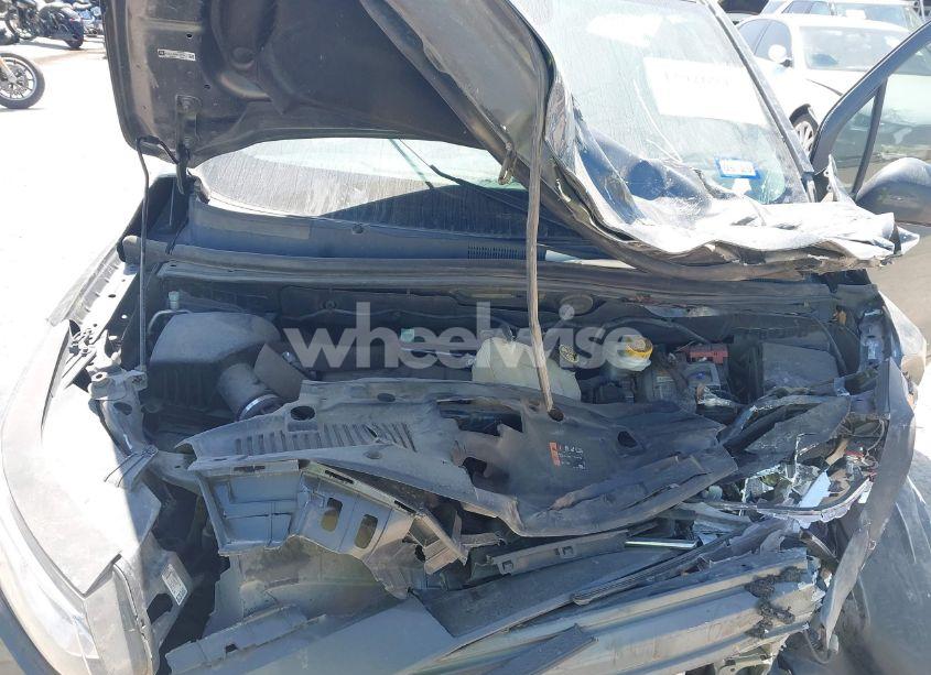 Photo 10 of 2019 Chevrolet Trax LS (VIN 3GNCJKSB9KL405078)