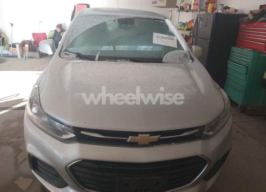 Photo 12 of 2020 Chevrolet Trax FWD LS (VIN 3GNCJKSB9LL121922)