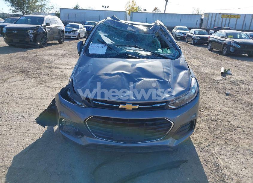 Photo 13 of 2020 Chevrolet Trax FWD LS (VIN 3GNCJKSB9LL146139)