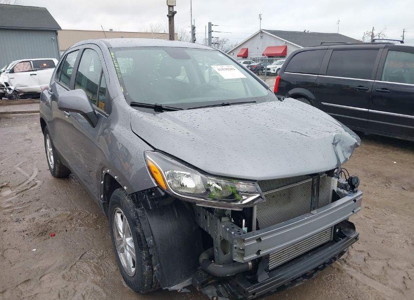 2020 Chevrolet Trax FWD LS (VIN 3GNCJKSB9LL159182) main photo