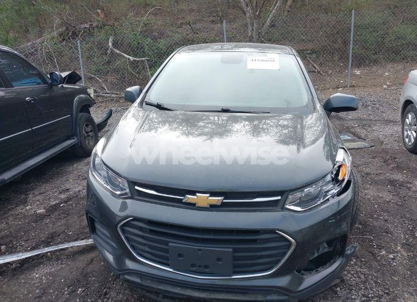 Photo 12 of 2020 Chevrolet Trax FWD LS (VIN 3GNCJKSB9LL193574)