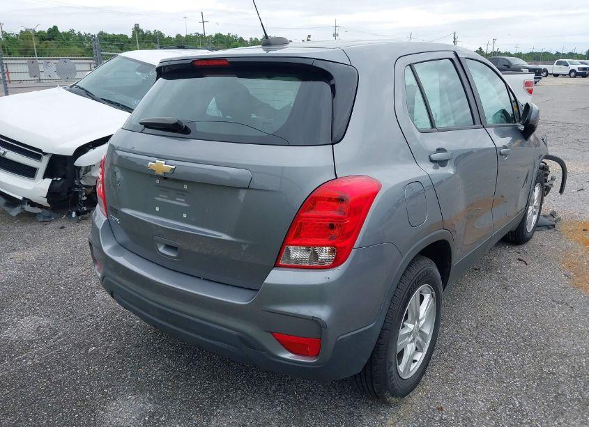 Photo 15 of 2020 Chevrolet Trax FWD LS (VIN 3GNCJKSB9LL208185)
