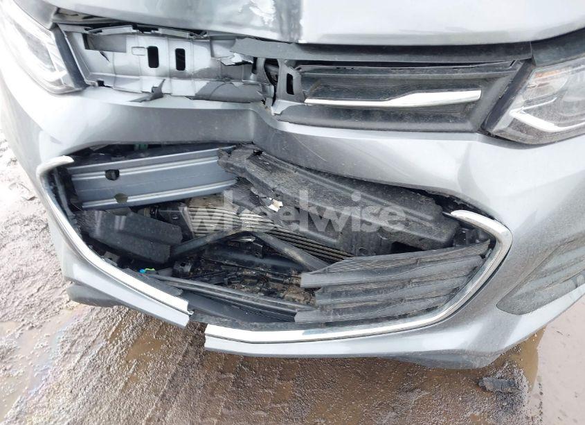 Photo 6 of 2020 Chevrolet Trax FWD LS (VIN 3GNCJKSB9LL307556)