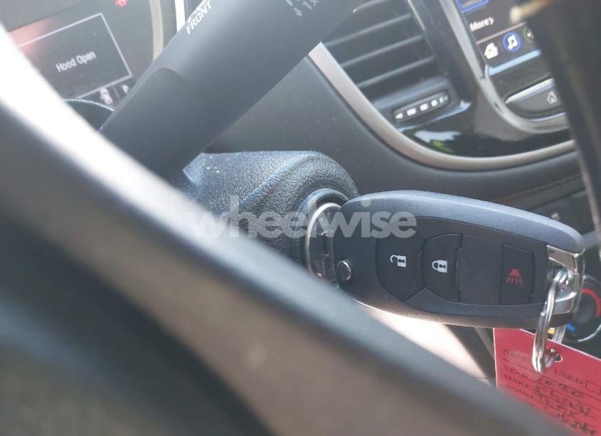 Photo 11 of 2020 Chevrolet Trax FWD LS (VIN 3GNCJKSB9LL311493)