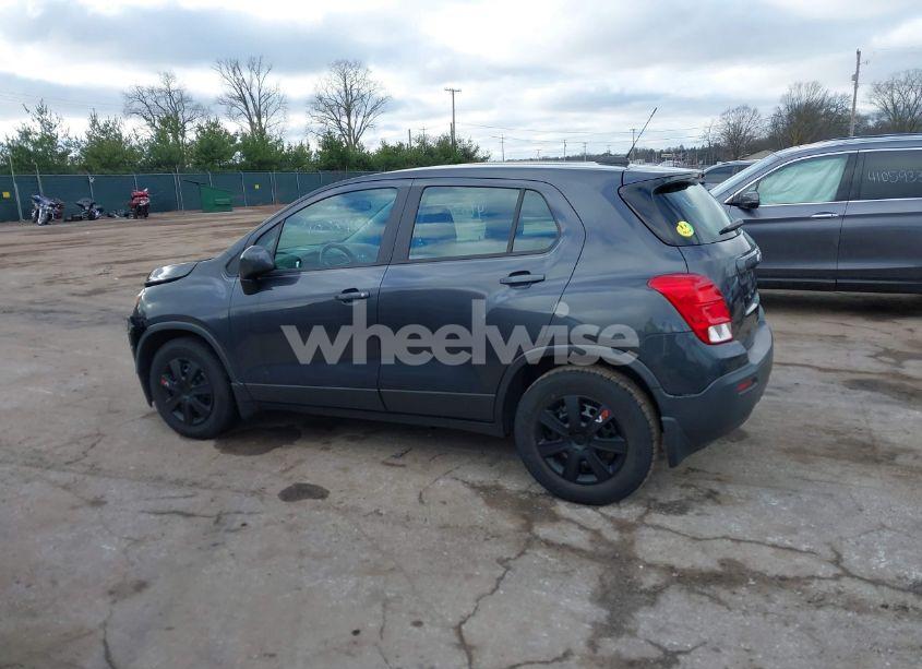 Photo 14 of 2016 Chevrolet Trax 1LS (VIN 3GNCJKSBXGL245137)