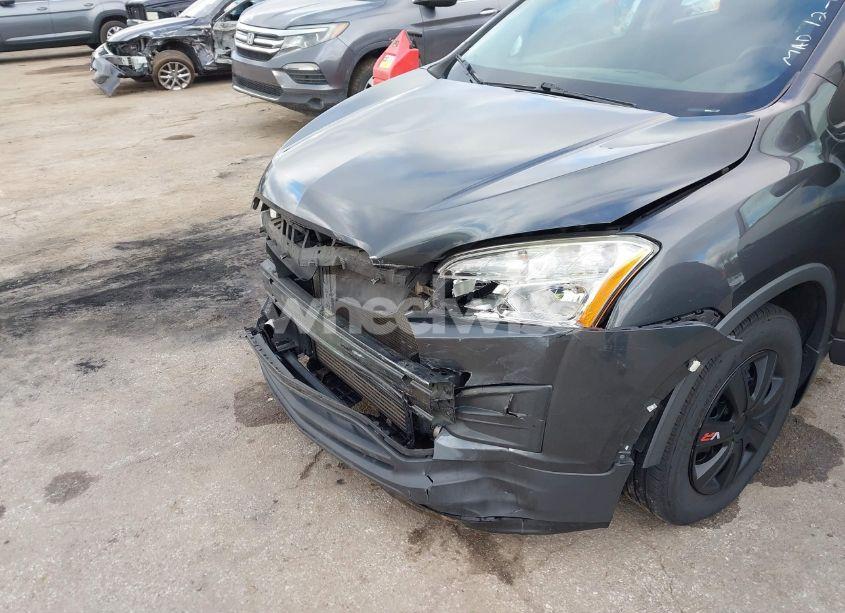 Photo 6 of 2016 Chevrolet Trax 1LS (VIN 3GNCJKSBXGL245137)