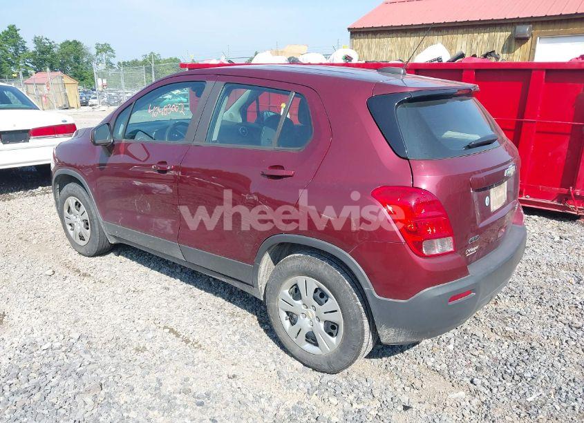 Photo 3 of 2016 Chevrolet Trax 1LS (VIN 3GNCJKSBXGL275271)