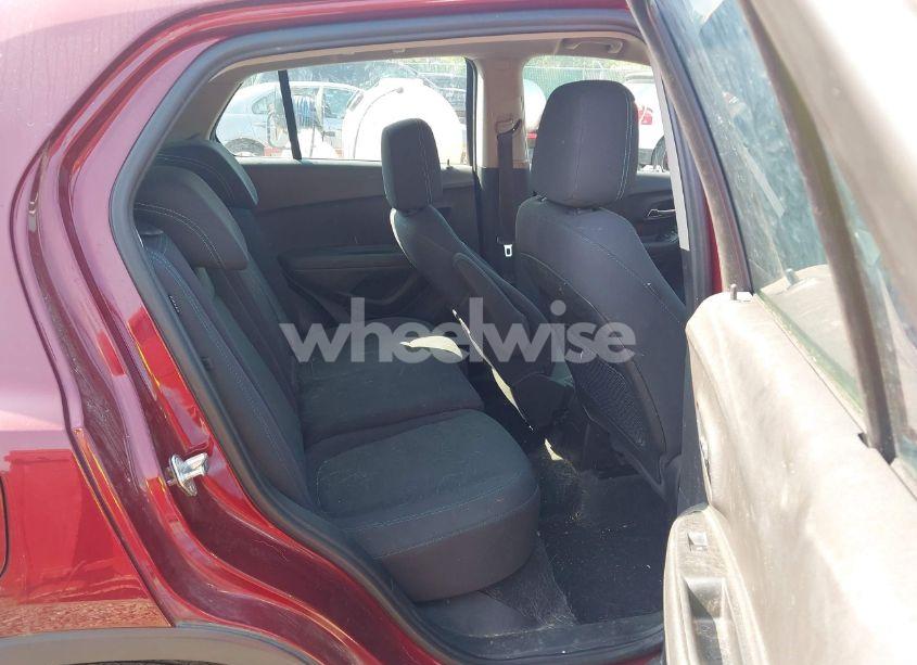 Photo 8 of 2016 Chevrolet Trax 1LS (VIN 3GNCJKSBXGL275271)