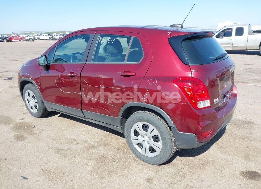 Photo 3 of 2017 Chevrolet Trax LS (VIN 3GNCJKSBXHL276356)