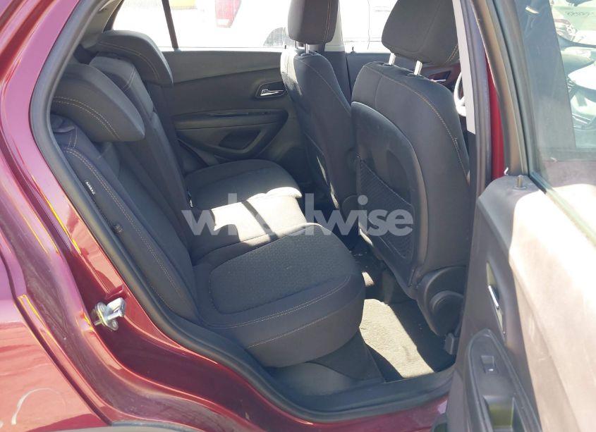 Photo 8 of 2017 Chevrolet Trax LS (VIN 3GNCJKSBXHL276356)