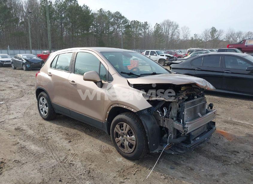 2019 Chevrolet Trax LS (VIN 3GNCJKSBXKL122124) main photo