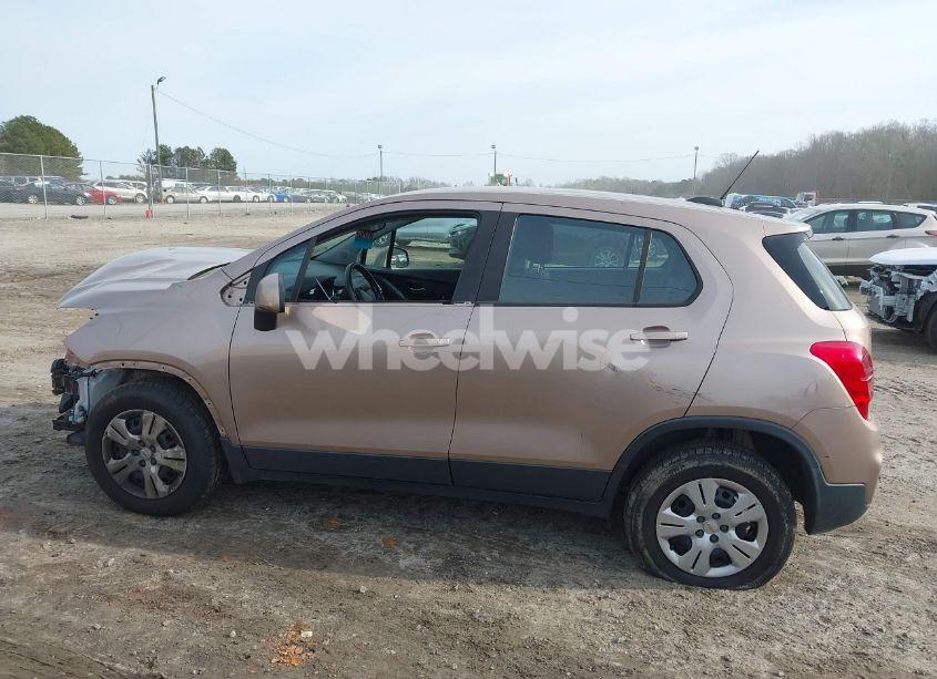 Photo 15 of 2019 Chevrolet Trax LS (VIN 3GNCJKSBXKL122124)