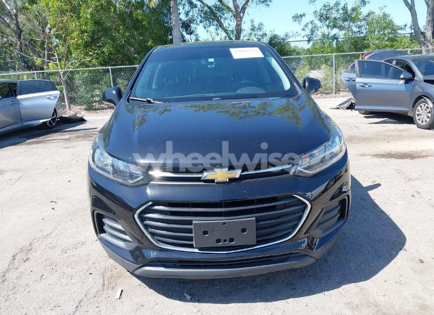 Photo 12 of 2019 Chevrolet Trax LS (VIN 3GNCJKSBXKL164776)