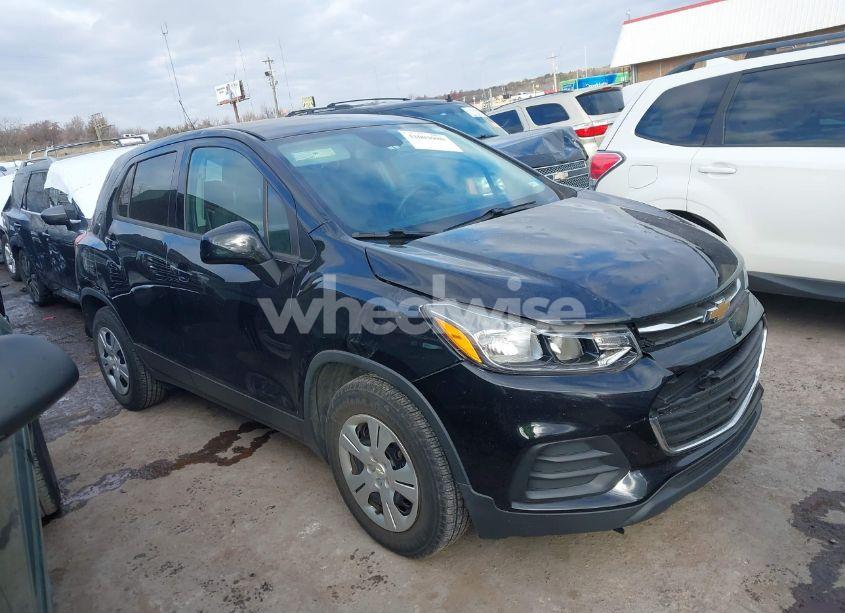 Photo 13 of 2019 Chevrolet Trax LS (VIN 3GNCJKSBXKL182680)