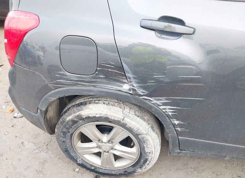 Photo 18 of 2020 Chevrolet Trax FWD LS (VIN 3GNCJKSBXLL123162)