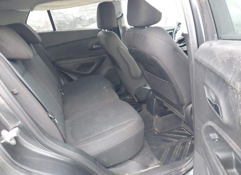 Photo 8 of 2020 Chevrolet Trax FWD LS (VIN 3GNCJKSBXLL123162)