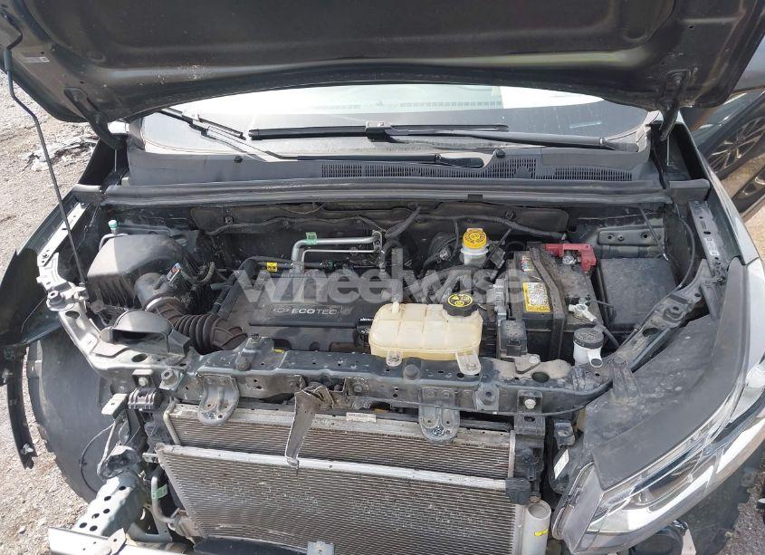 Photo 8 of 2020 Chevrolet Trax FWD LS (VIN 3GNCJKSBXLL185161)