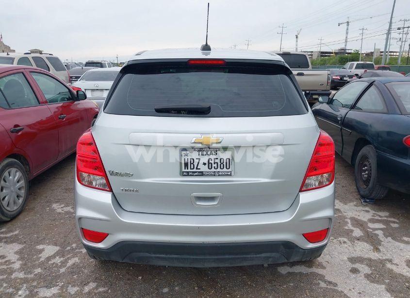 Photo 16 of 2020 Chevrolet Trax FWD LS (VIN 3GNCJKSBXLL202265)