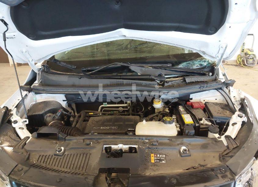 Photo 10 of 2020 Chevrolet Trax FWD LS (VIN 3GNCJKSBXLL284451)