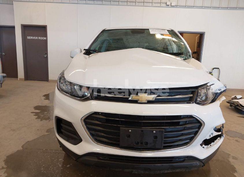 Photo 13 of 2020 Chevrolet Trax FWD LS (VIN 3GNCJKSBXLL284451)