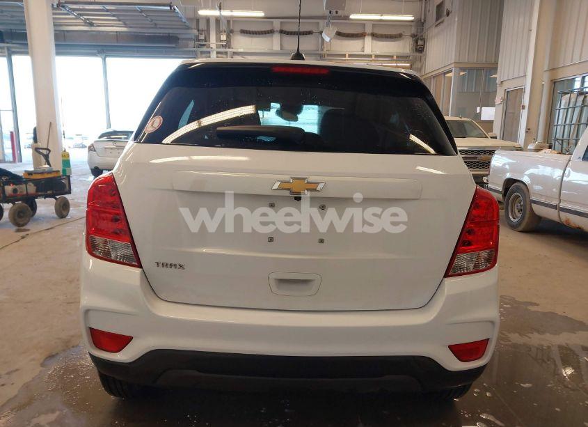 Photo 17 of 2020 Chevrolet Trax FWD LS (VIN 3GNCJKSBXLL284451)