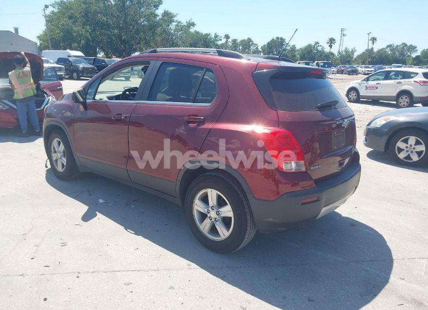 Photo 3 of 2016 Chevrolet Trax LT (VIN 3GNCJLSB0GL255844)