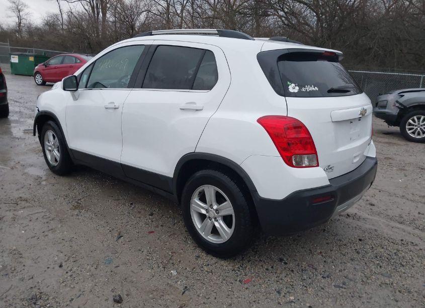 Photo 3 of 2016 Chevrolet Trax LT (VIN 3GNCJLSB0GL275432)