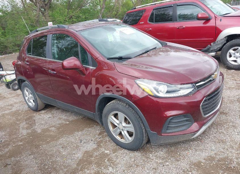 2017 Chevrolet Trax LT (VIN 3GNCJLSB0HL250919) main photo