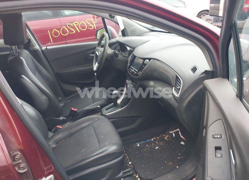 Photo 5 of 2017 Chevrolet Trax LT (VIN 3GNCJLSB0HL250919)