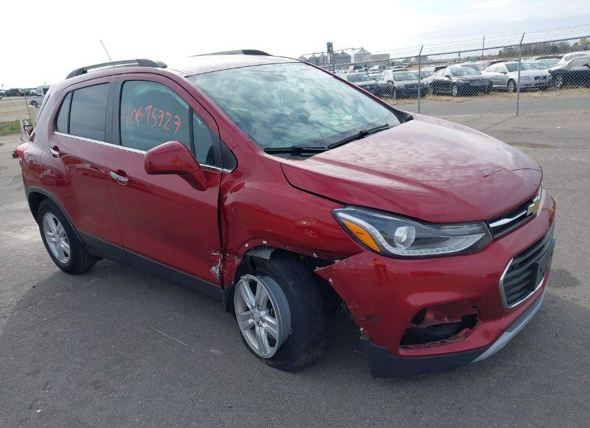 2019 Chevrolet Trax LT (VIN 3GNCJLSB0KL329255) main photo