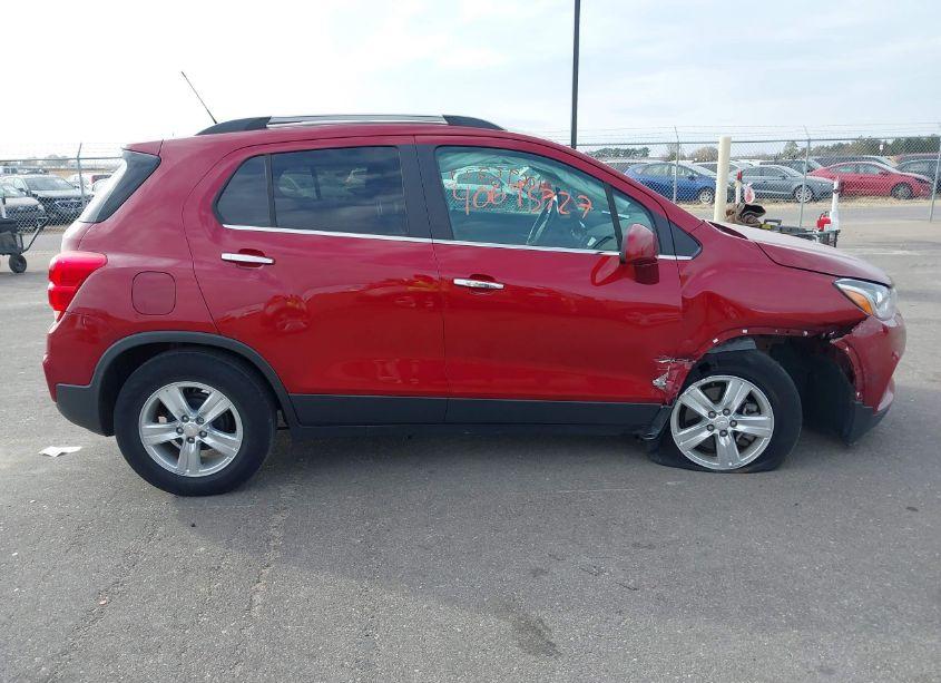 Photo 14 of 2019 Chevrolet Trax LT (VIN 3GNCJLSB0KL329255)