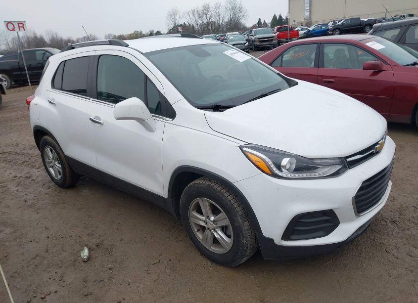 2019 Chevrolet Trax LT (VIN 3GNCJLSB0KL339851) main photo