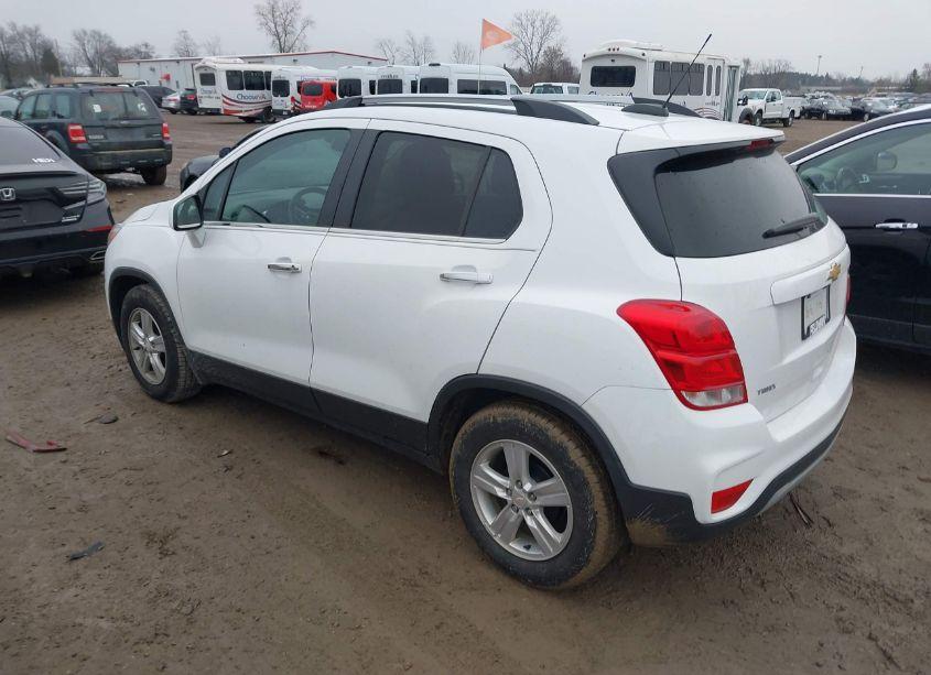 Photo 3 of 2019 Chevrolet Trax LT (VIN 3GNCJLSB0KL339851)