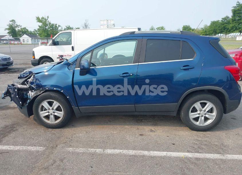 Photo 14 of 2020 Chevrolet Trax FWD LT (VIN 3GNCJLSB0LL132779)