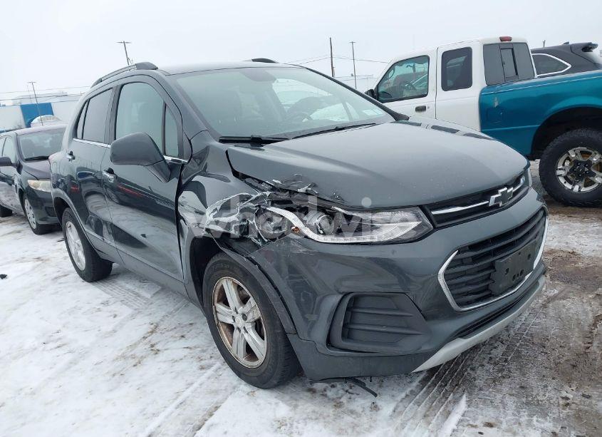 2020 Chevrolet Trax FWD LT (VIN 3GNCJLSB0LL271021) main photo