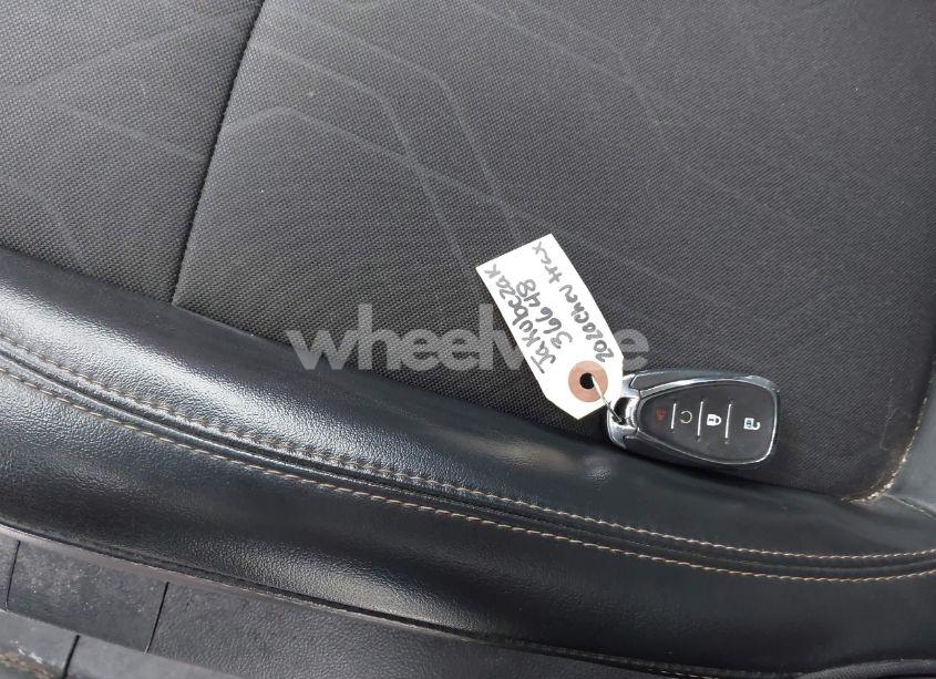 Photo 11 of 2020 Chevrolet Trax FWD LT (VIN 3GNCJLSB0LL271021)